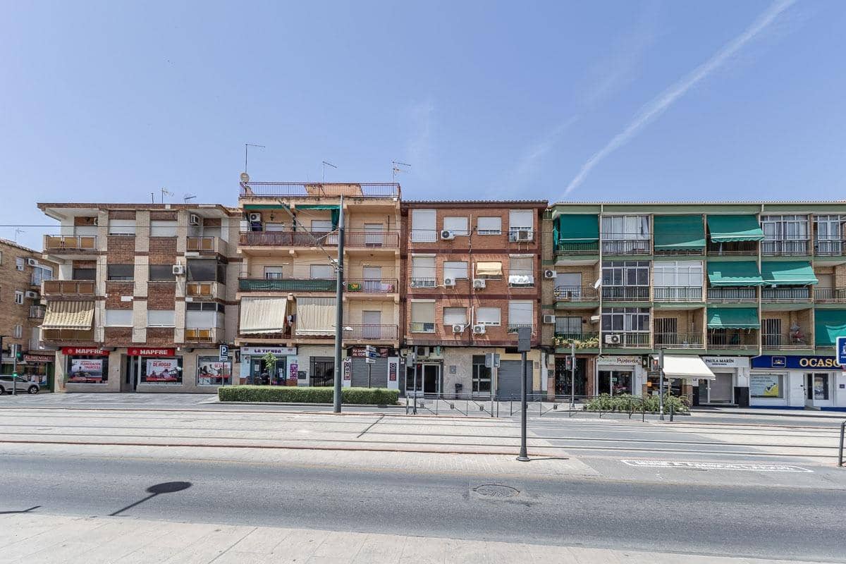 4 chambre Local Commercial à vendre à Maracena - 154 900 € (Ref: 9948262)