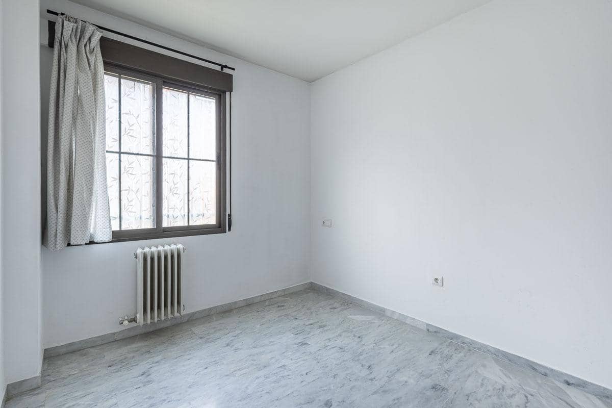3 quarto Apartamento para venda em Granada cidade com piscina garagem - 355 000 € (Ref: 9948263)