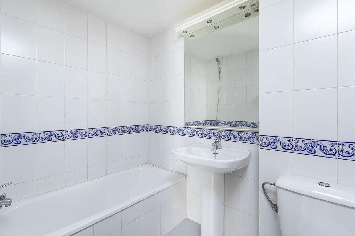 3 quarto Apartamento para venda em Granada cidade com piscina garagem - 355 000 € (Ref: 9948263)