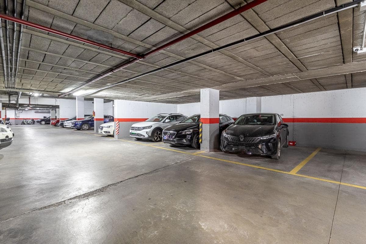 3 quarto Apartamento para venda em Granada cidade com piscina garagem - 355 000 € (Ref: 9948263)