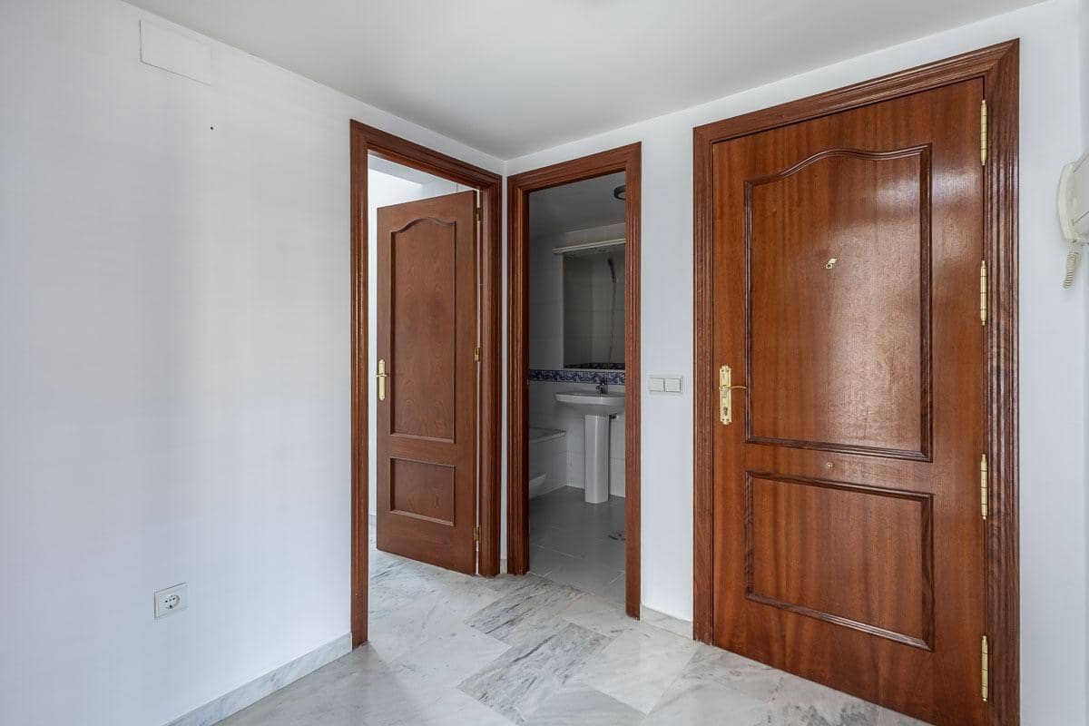 3 quarto Apartamento para venda em Granada cidade com piscina garagem - 355 000 € (Ref: 9948263)
