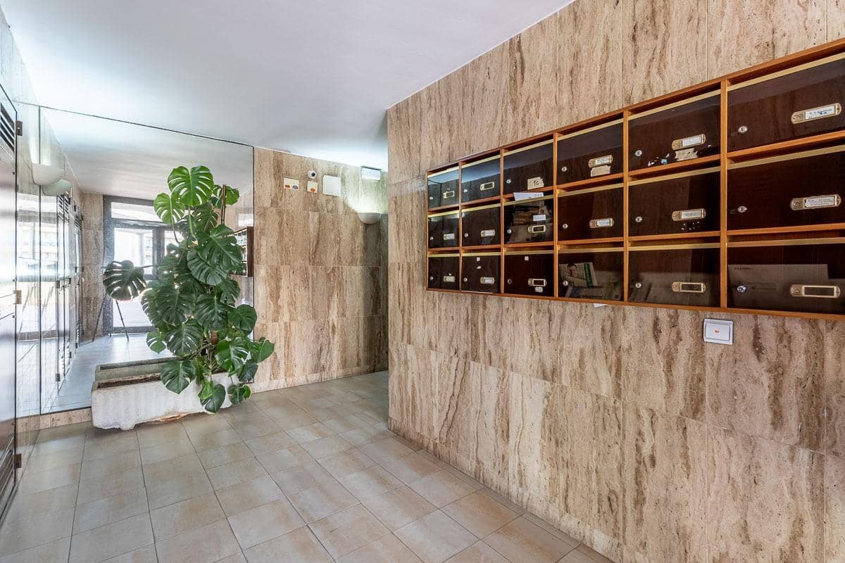 3 quarto Apartamento para venda em Granada cidade com piscina garagem - 355 000 € (Ref: 9948263)