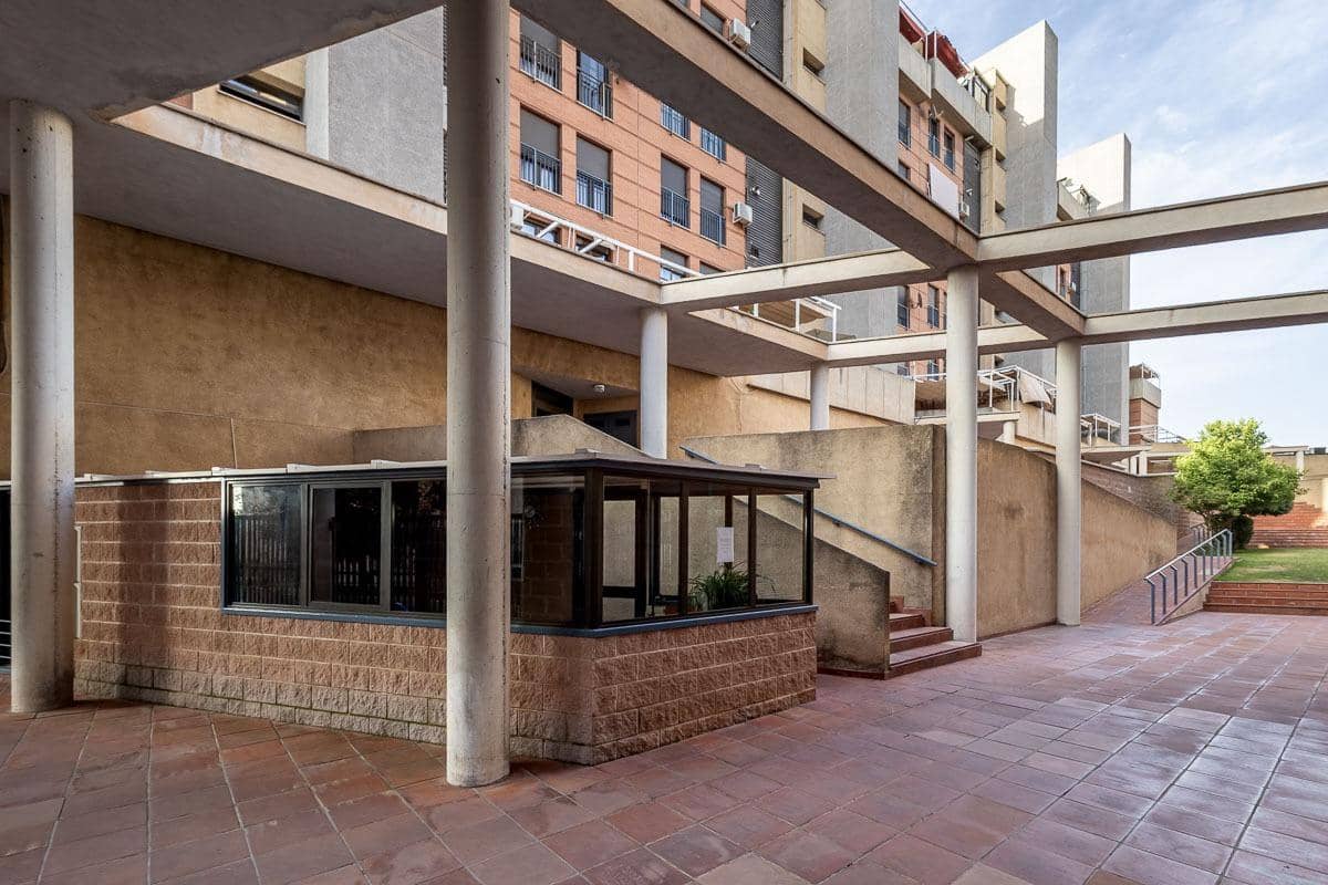 3 quarto Apartamento para venda em Granada cidade com piscina garagem - 355 000 € (Ref: 9948263)