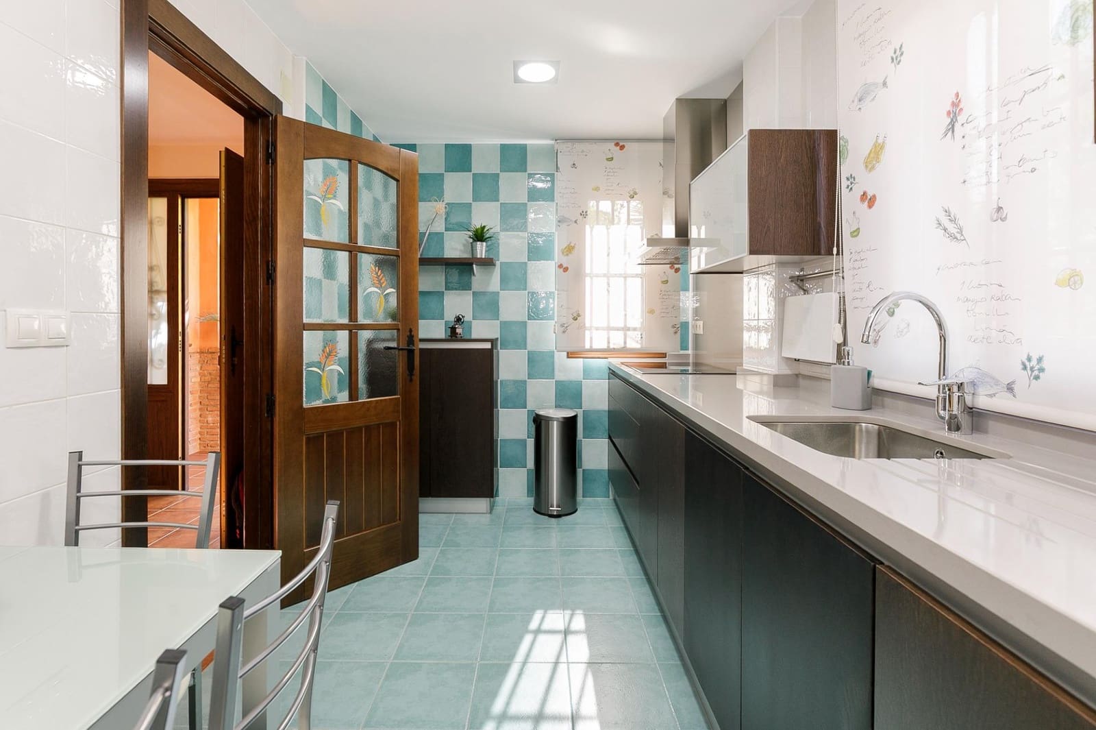3 slaapkamer Halfvrijstaande villa te koop in Granada stad met garage - € 320.000 (Ref: 9948265)