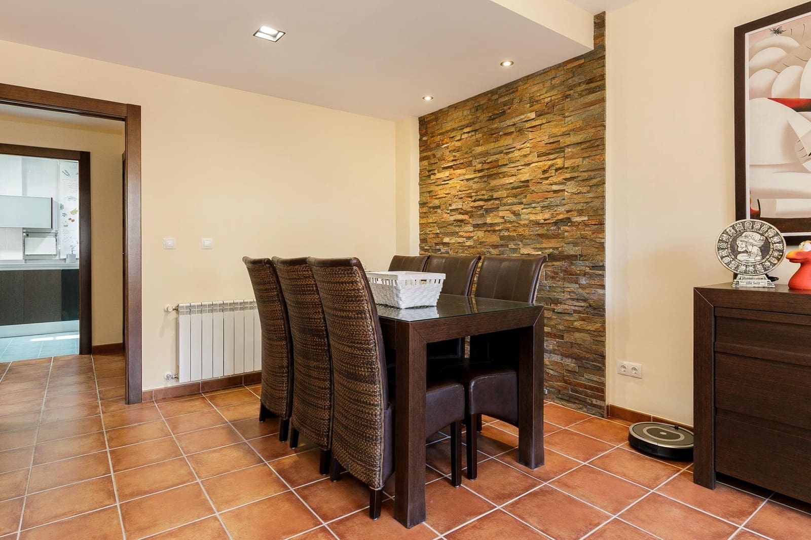 3 slaapkamer Halfvrijstaande villa te koop in Granada stad met garage - € 320.000 (Ref: 9948265)