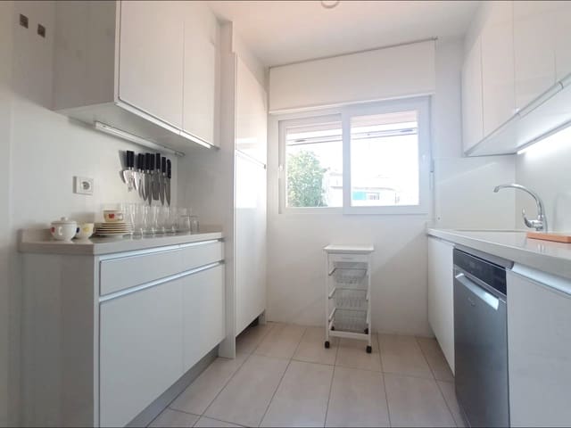 Appartement de 4 chambres à louer à Grenade ville - 1 250 € (Ref: 9950057)