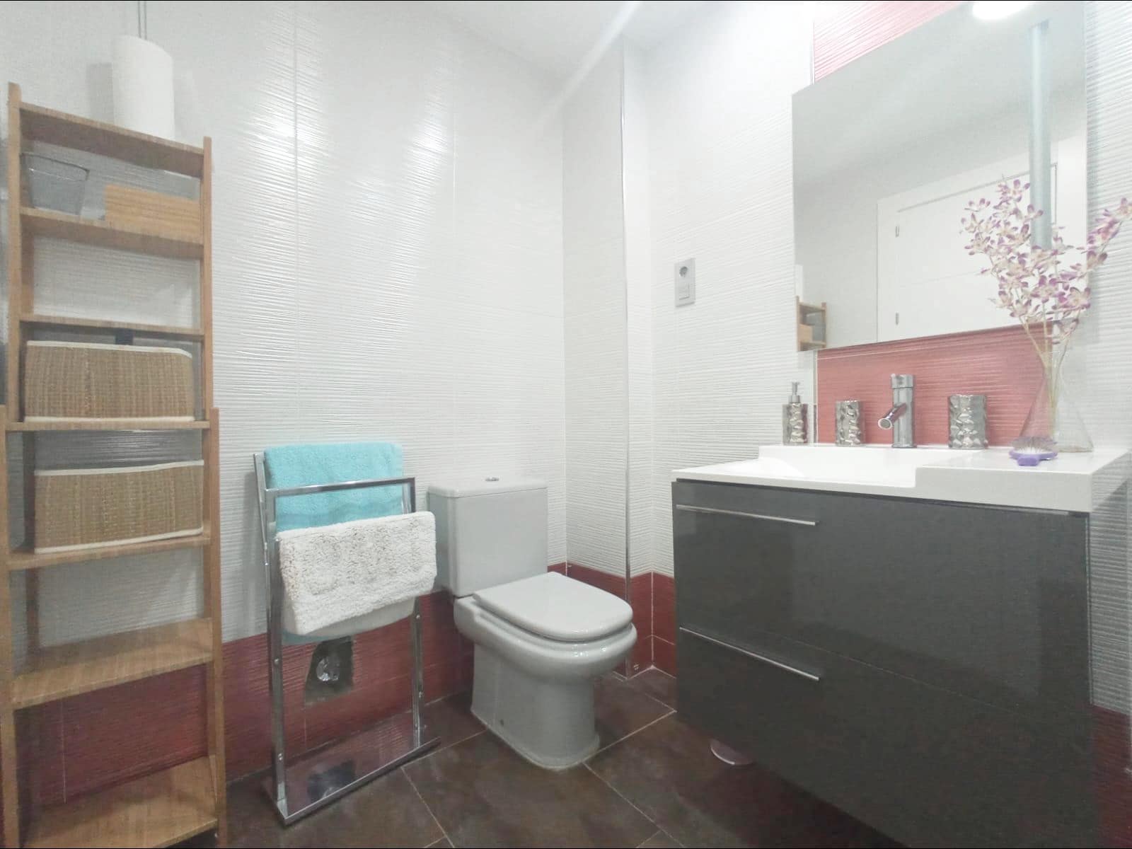 Appartement de 4 chambres à louer à Grenade ville - 1 250 € (Ref: 9950057)