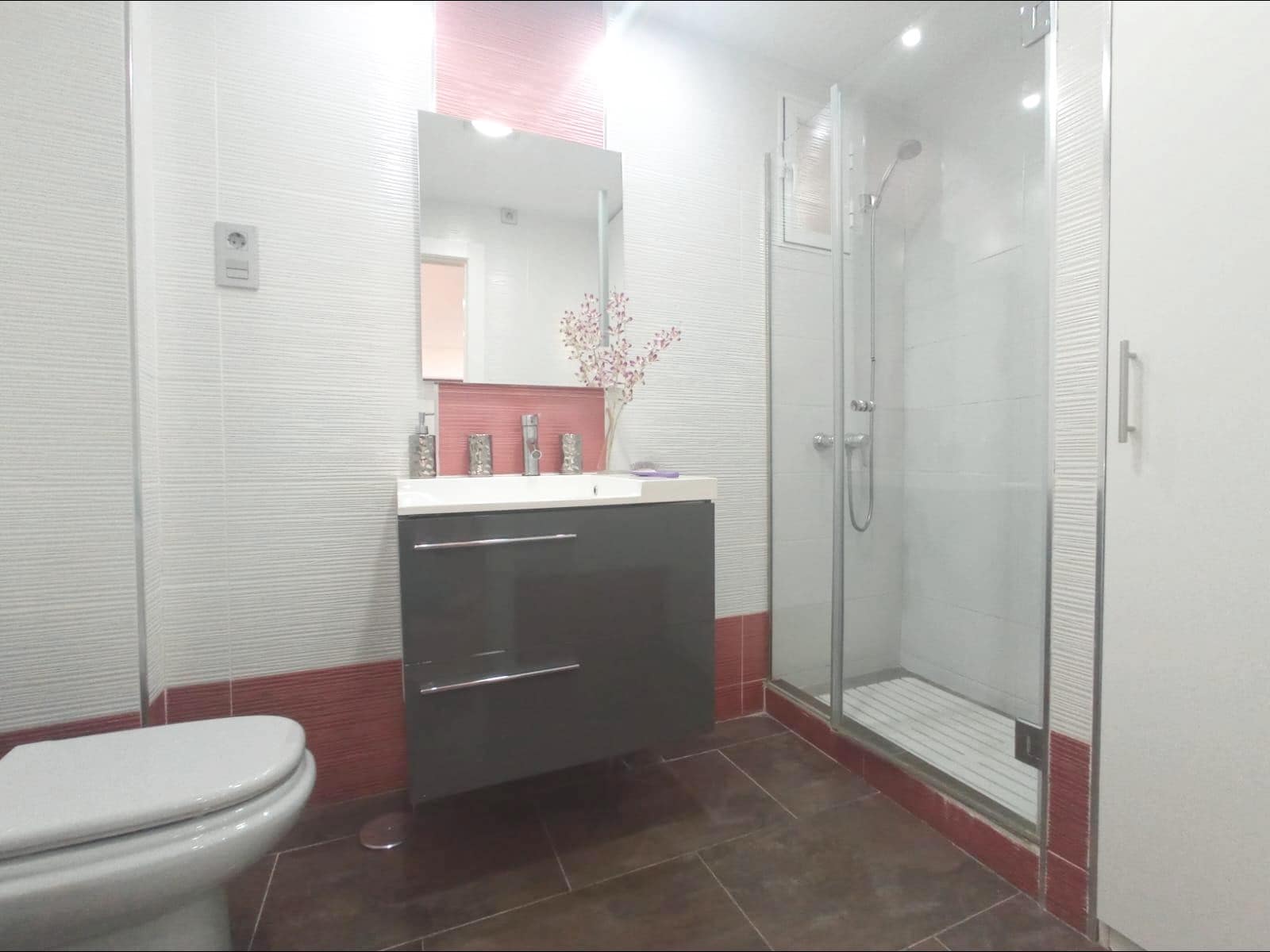Appartement de 4 chambres à louer à Grenade ville - 1 250 € (Ref: 9950057)