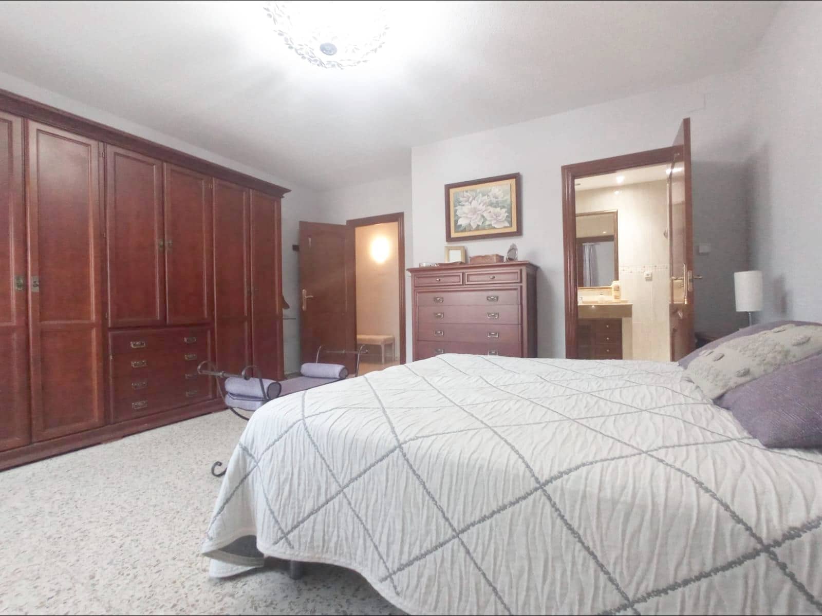 Appartement de 4 chambres à louer à Grenade ville - 1 250 € (Ref: 9950057)