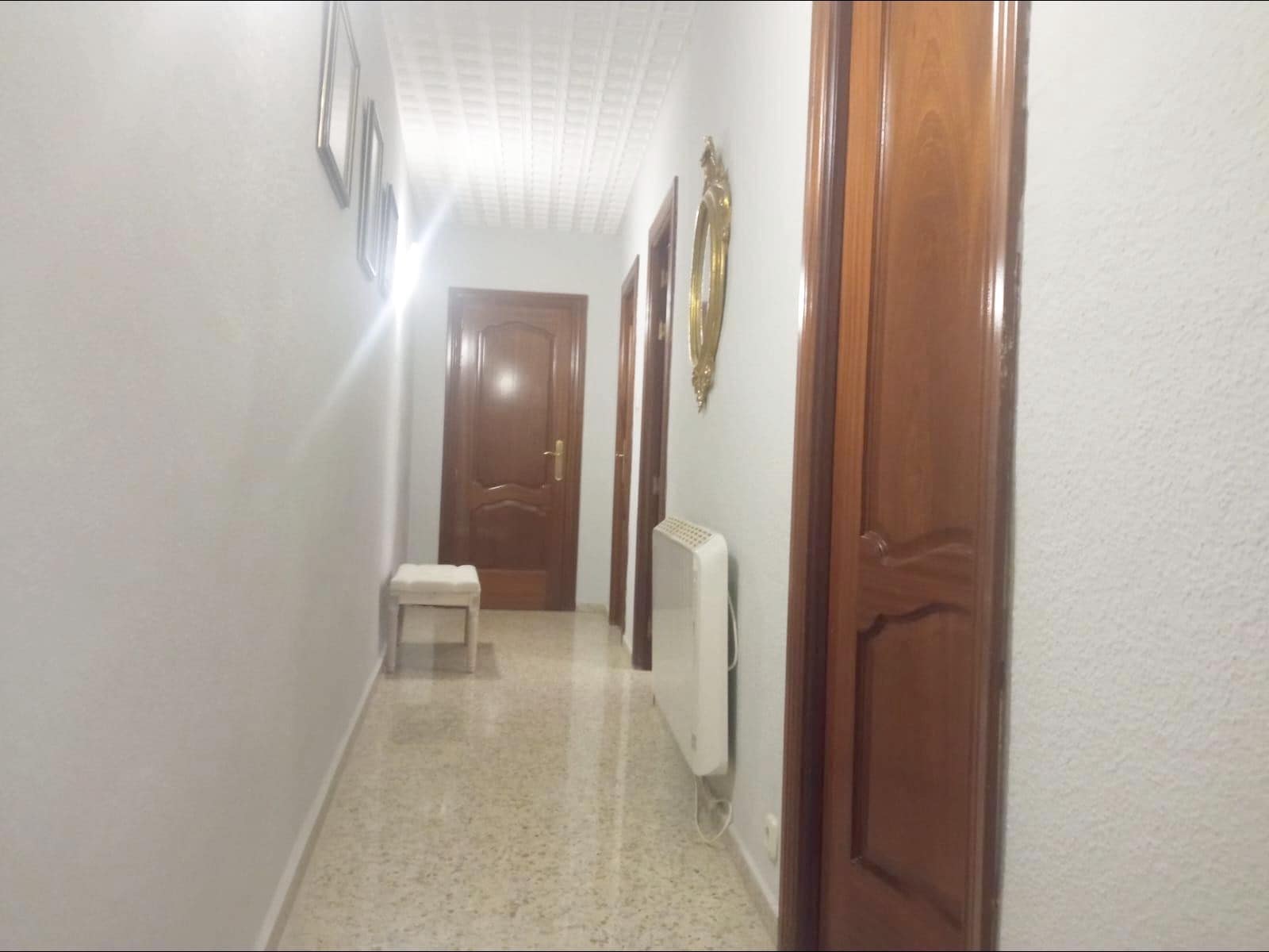 Appartement de 4 chambres à louer à Grenade ville - 1 250 € (Ref: 9950057)