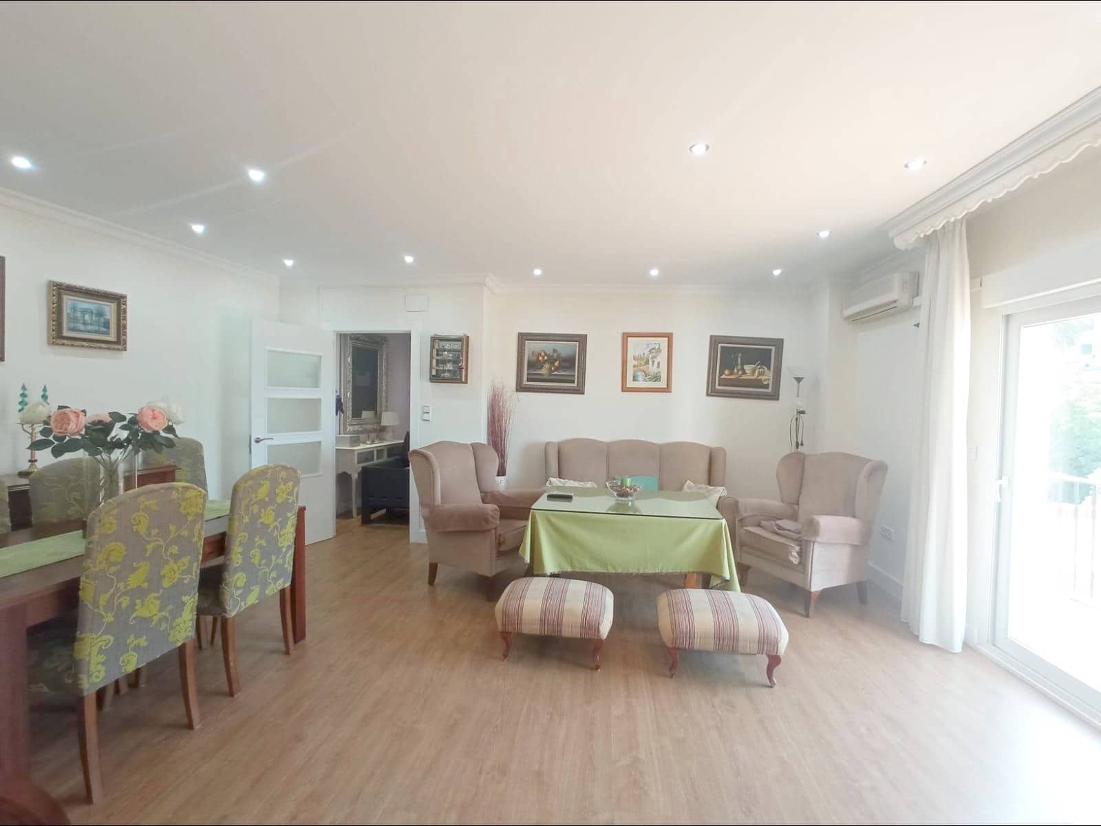 Appartement de 4 chambres à louer à Grenade ville - 1 250 € (Ref: 9950057)