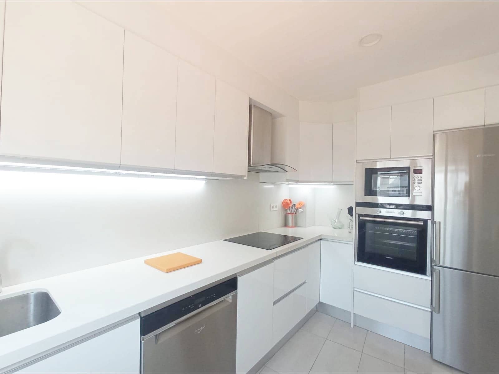 Appartement de 4 chambres à louer à Grenade ville - 1 250 € (Ref: 9950057)