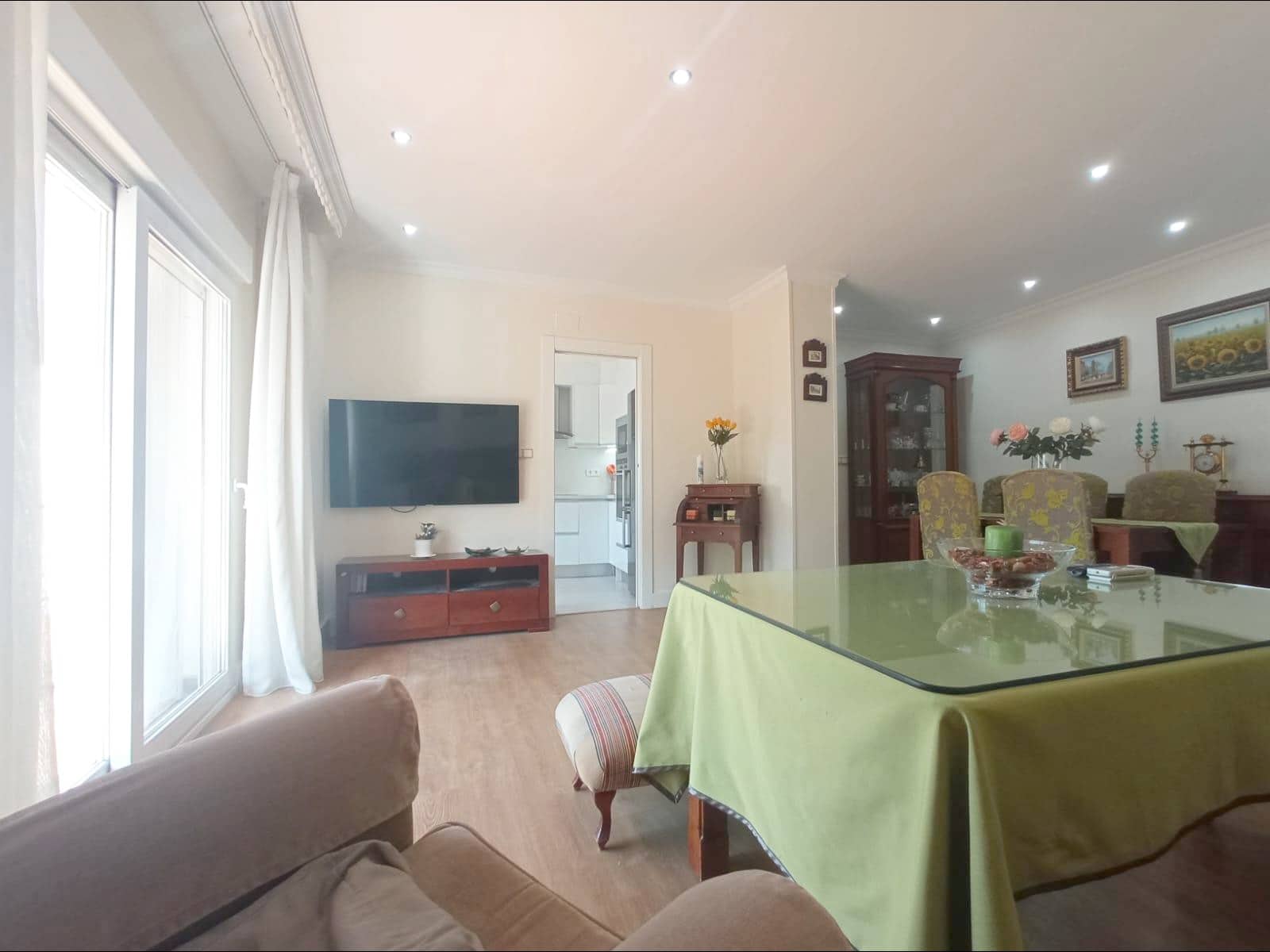Appartement de 4 chambres à louer à Grenade ville - 1 250 € (Ref: 9950057)