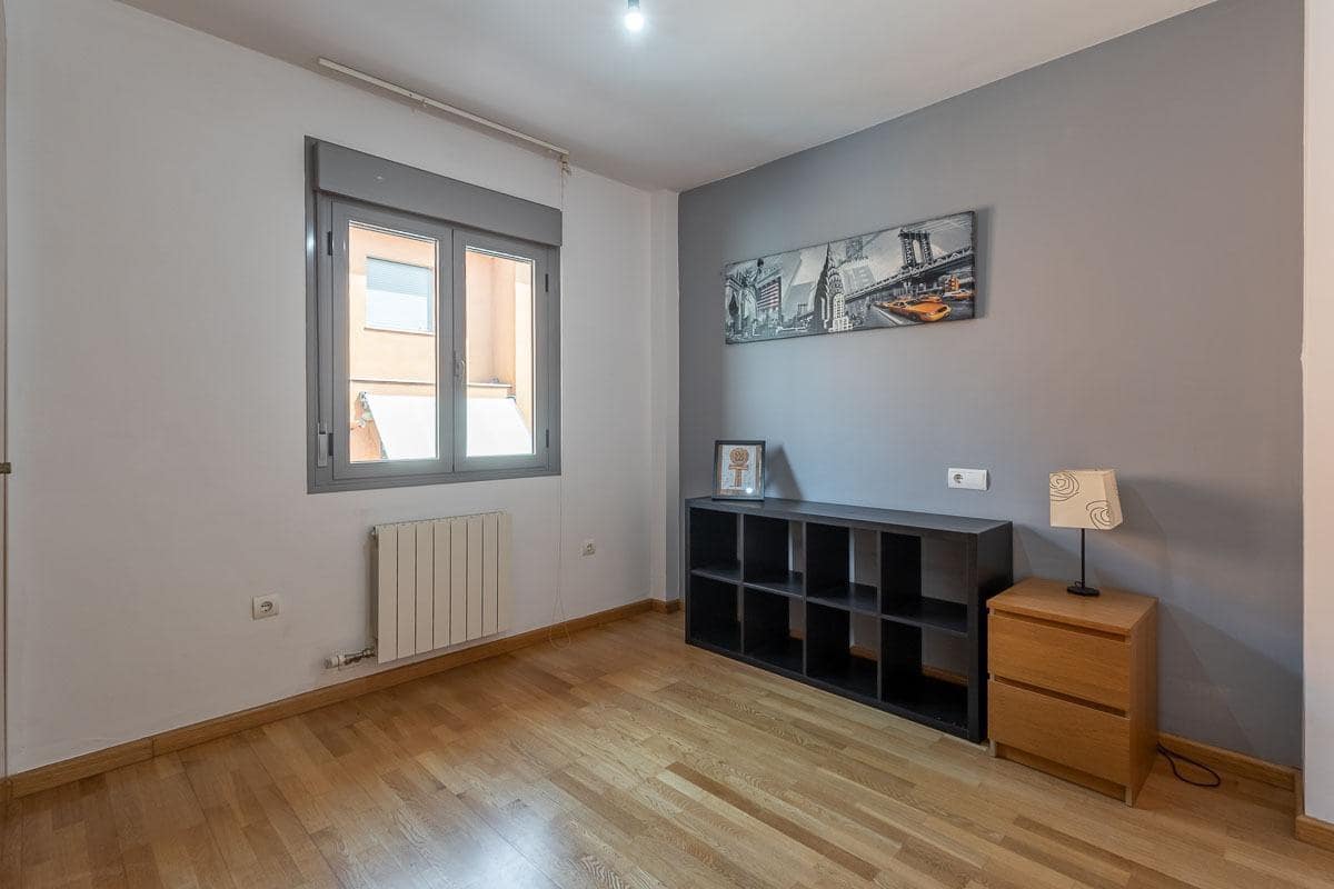 4 sypialnia Dom blizniak na sprzedaż w Jun z garażem - 269 000 € (Ref: 9950058)