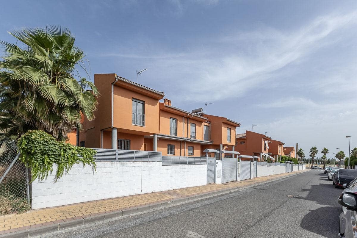 4 sypialnia Dom blizniak na sprzedaż w Jun z garażem - 269 000 € (Ref: 9950058)