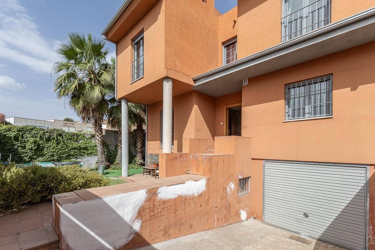 4 sypialnia Dom blizniak na sprzedaż w Jun z garażem - 269 000 € (Ref: 9950058)