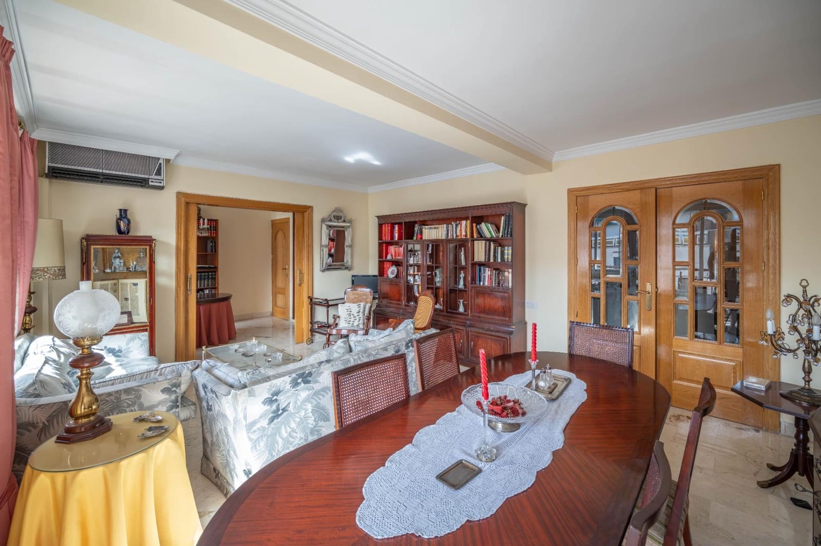 4 soveværelse Lejlighed til salg i Granada by med garage - € 480.000 (Ref: 9950060)