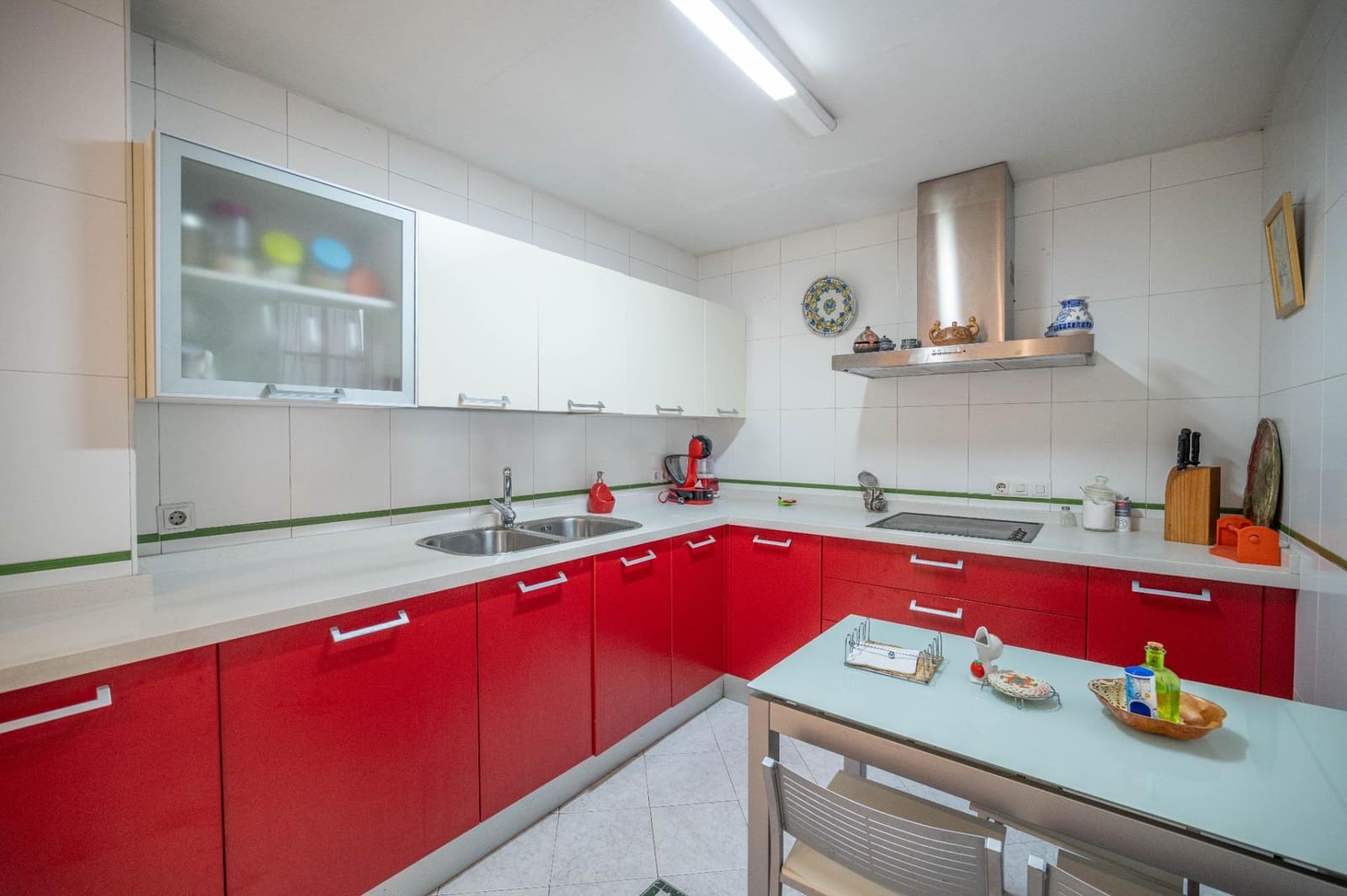 4 soveværelse Lejlighed til salg i Granada by med garage - € 480.000 (Ref: 9950060)