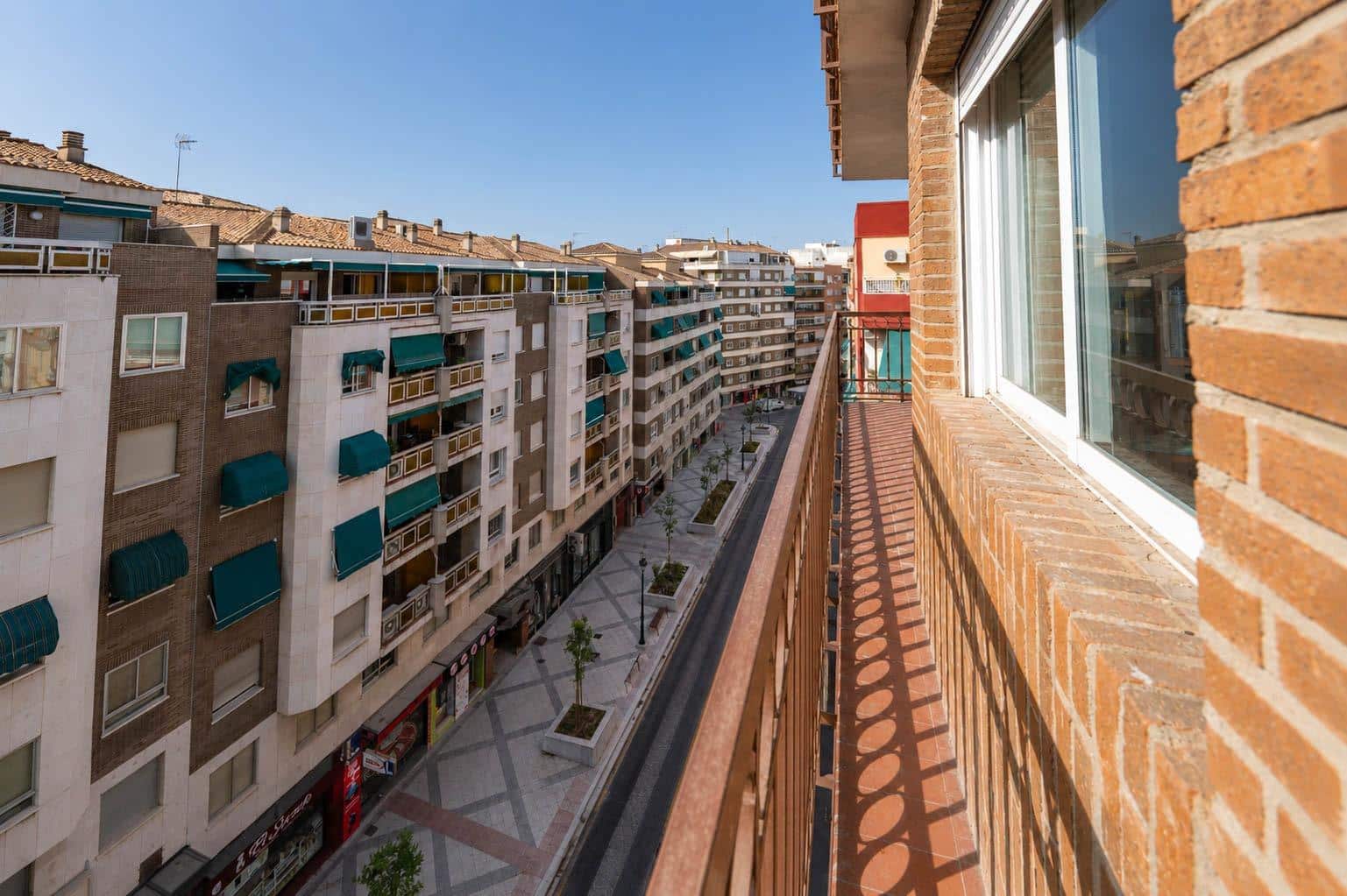 4 soveværelse Lejlighed til salg i Granada by med garage - € 480.000 (Ref: 9950060)