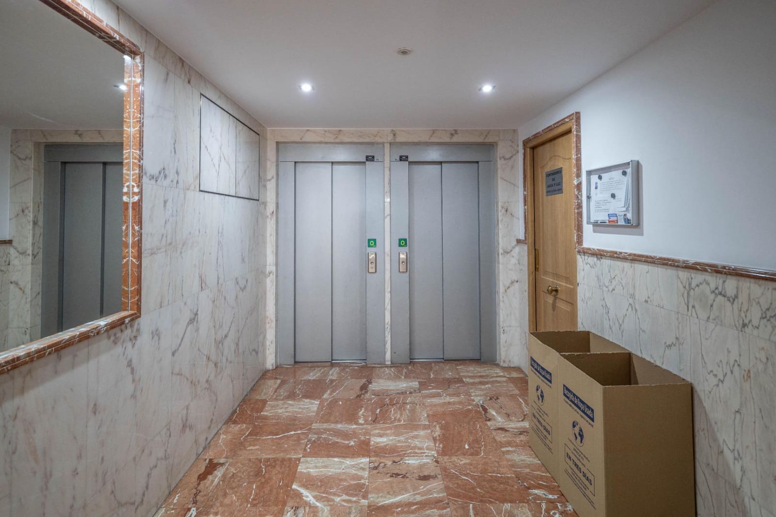 4 soveværelse Lejlighed til salg i Granada by med garage - € 480.000 (Ref: 9950060)