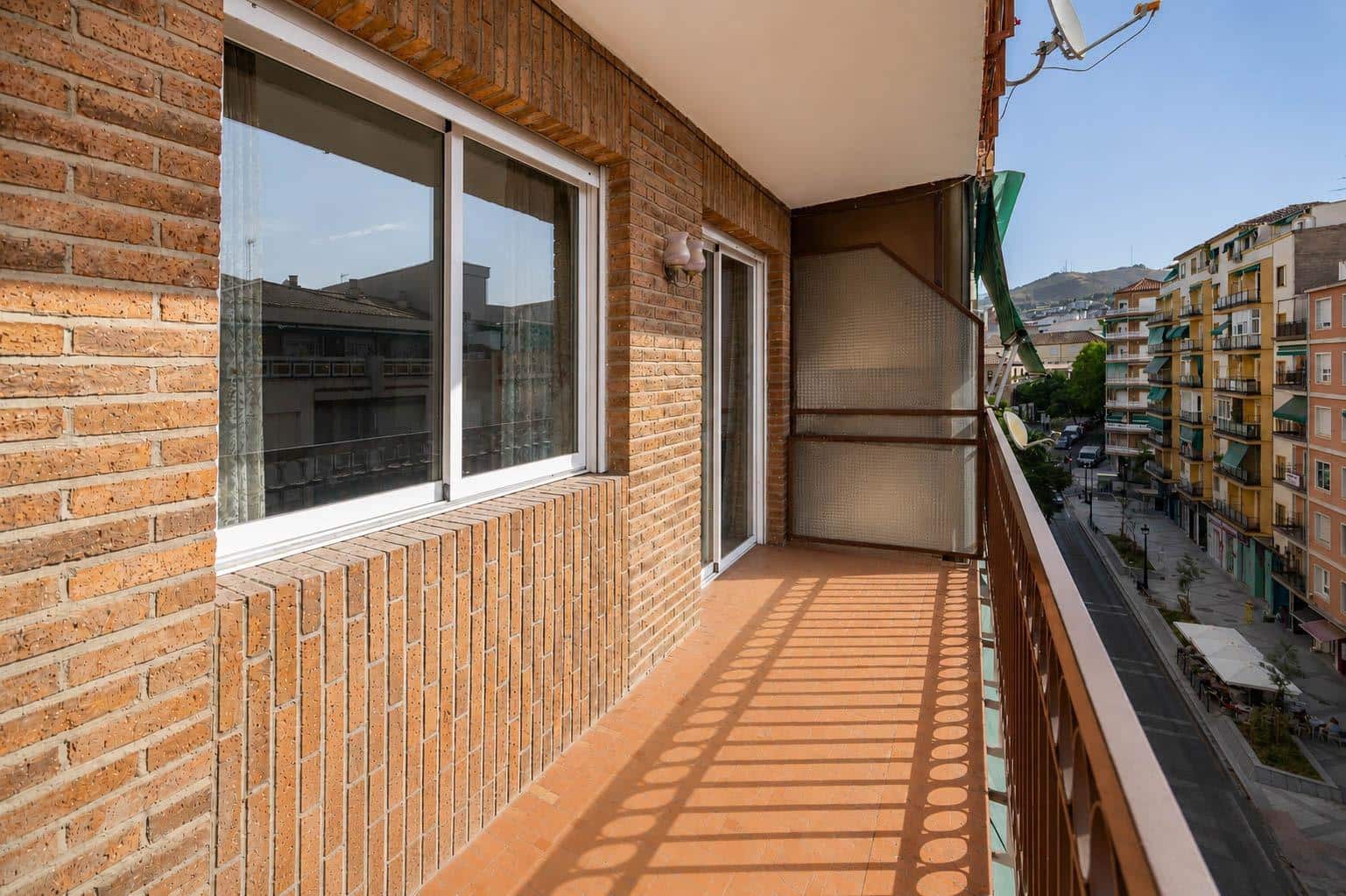 4 soveværelse Lejlighed til salg i Granada by med garage - € 480.000 (Ref: 9950060)