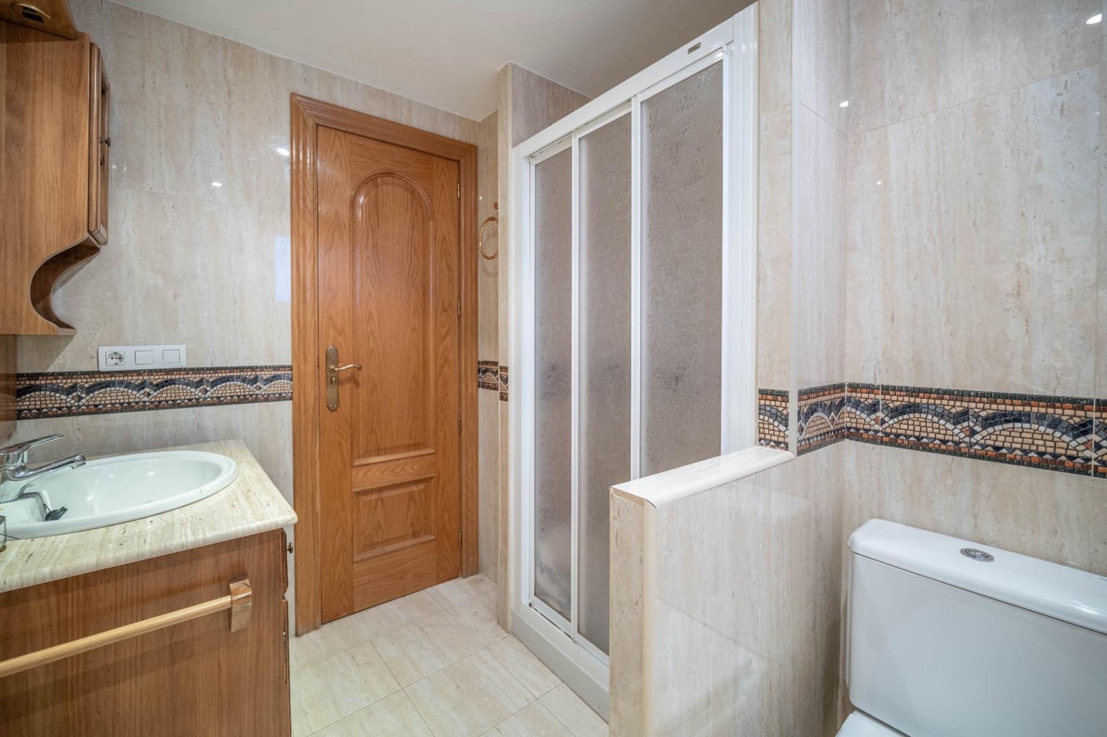 4 soveværelse Lejlighed til salg i Granada by med garage - € 480.000 (Ref: 9950060)