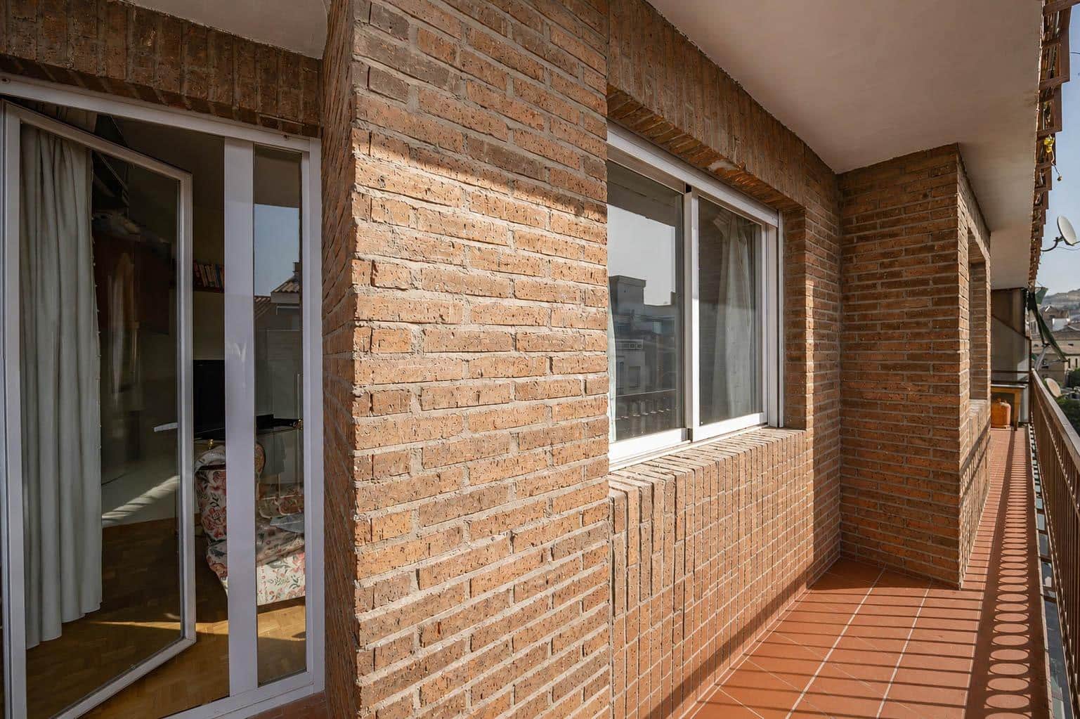 4 soveværelse Lejlighed til salg i Granada by med garage - € 480.000 (Ref: 9950060)