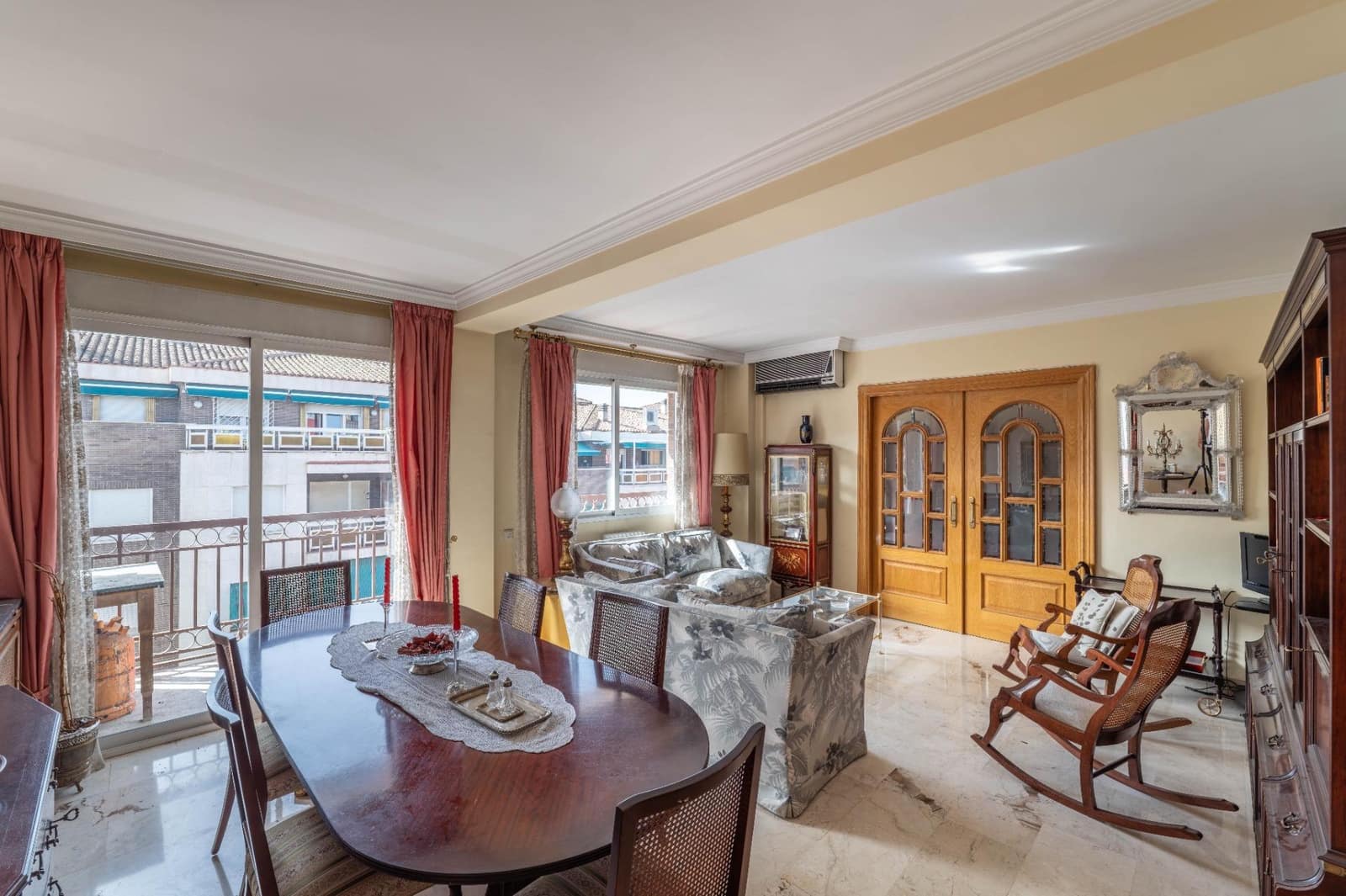 4 soveværelse Lejlighed til salg i Granada by med garage - € 480.000 (Ref: 9950060)