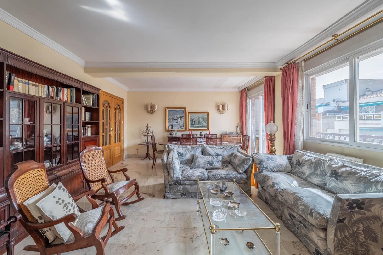 4 soveværelse Lejlighed til salg i Granada by med garage - € 480.000 (Ref: 9950060)