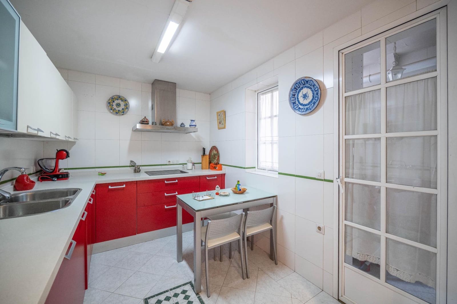 4 soveværelse Lejlighed til salg i Granada by med garage - € 480.000 (Ref: 9950060)
