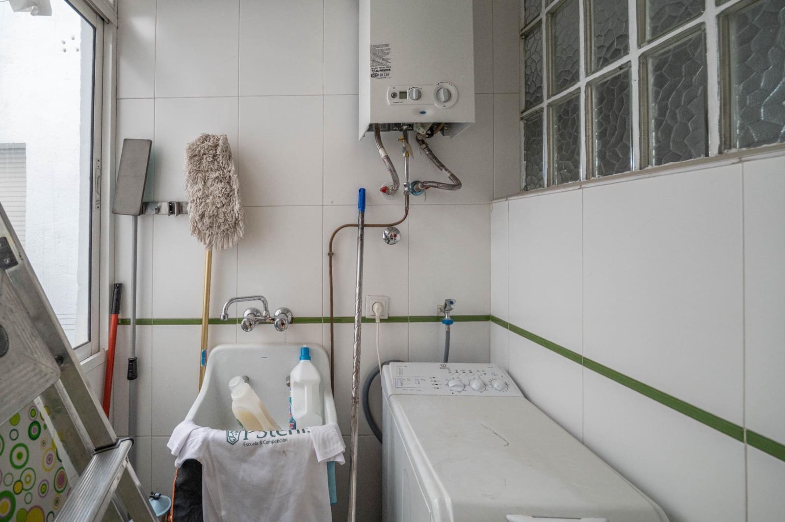 4 soveværelse Lejlighed til salg i Granada by med garage - € 480.000 (Ref: 9950060)