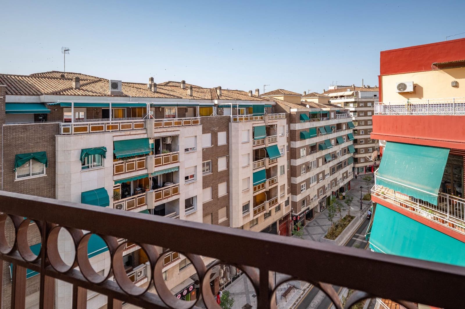 4 soveværelse Lejlighed til salg i Granada by med garage - € 480.000 (Ref: 9950060)