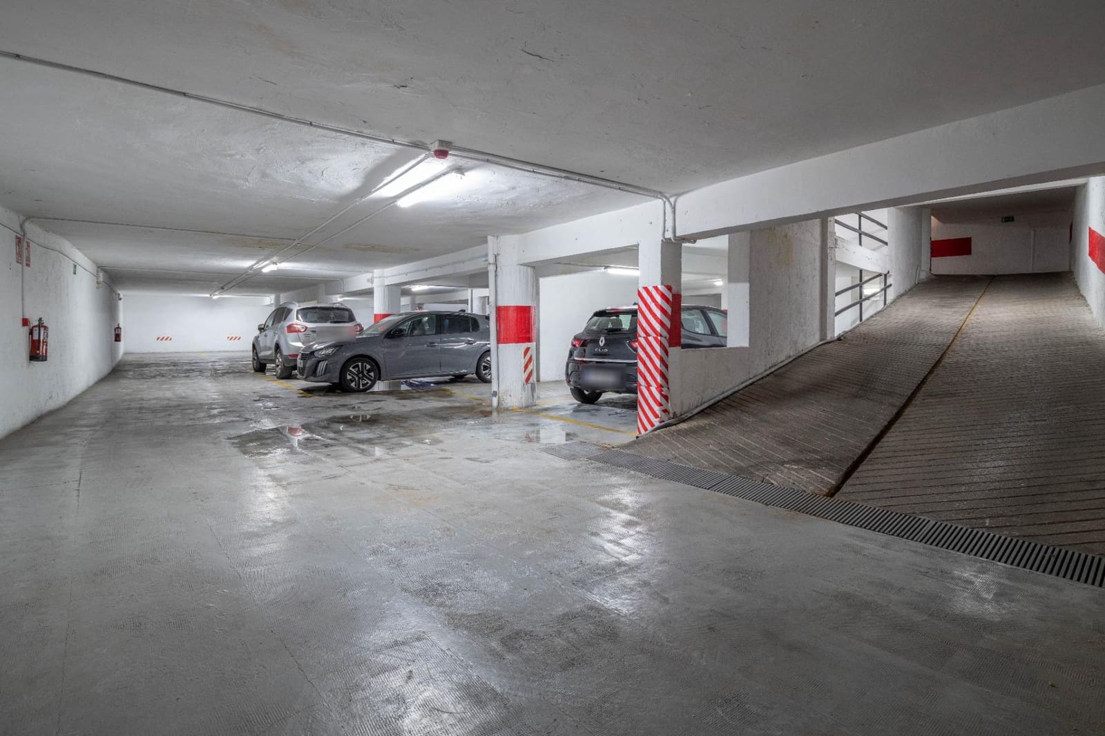 4 soveværelse Lejlighed til salg i Granada by med garage - € 480.000 (Ref: 9950060)