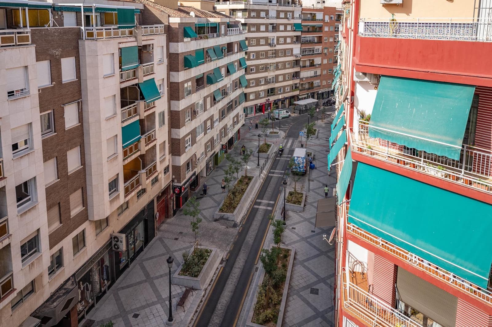 4 soveværelse Lejlighed til salg i Granada by med garage - € 480.000 (Ref: 9950060)