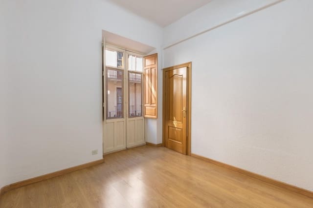 3 soveværelse Lejlighed til salg i Granada by - € 365.000 (Ref: 9950061)