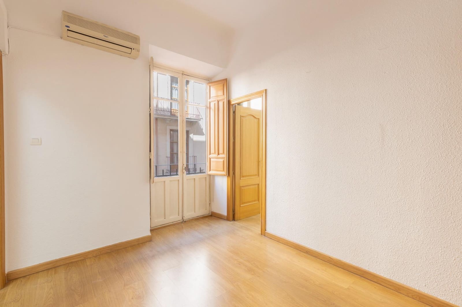 3 soveværelse Lejlighed til salg i Granada by - € 365.000 (Ref: 9950061)