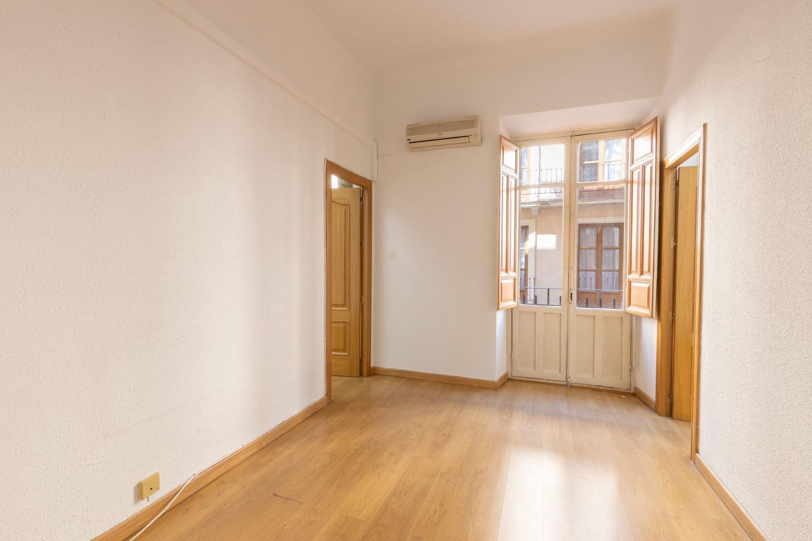 3 soveværelse Lejlighed til salg i Granada by - € 365.000 (Ref: 9950061)