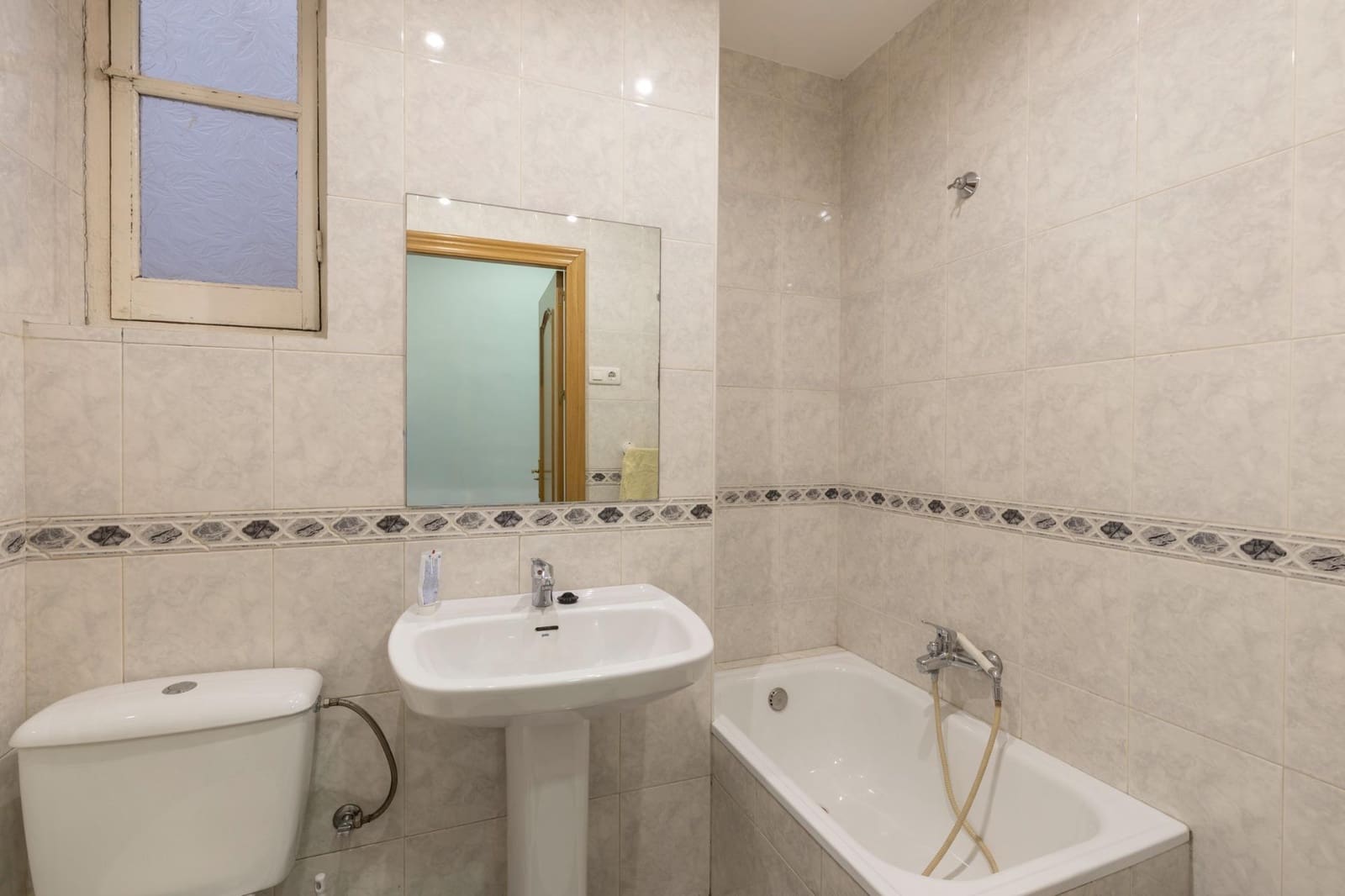 3 soveværelse Lejlighed til salg i Granada by - € 365.000 (Ref: 9950061)