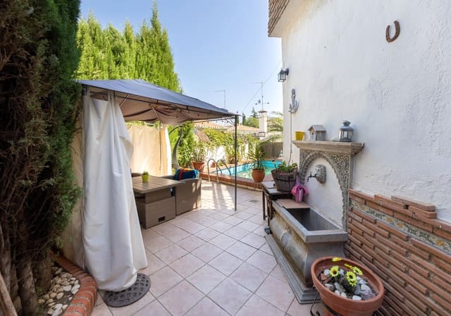 3 soverom Villa til salgs i Huétor Vega med svømmebasseng - € 369 000 (Ref: 9952815)