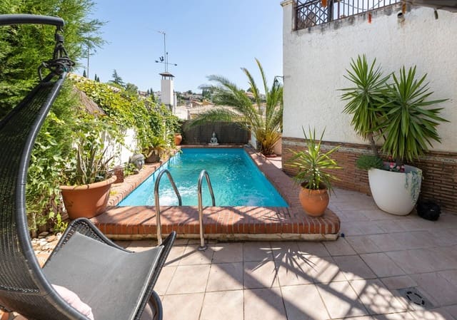 3 soverom Villa til salgs i Huétor Vega med svømmebasseng - € 369 000 (Ref: 9952815)