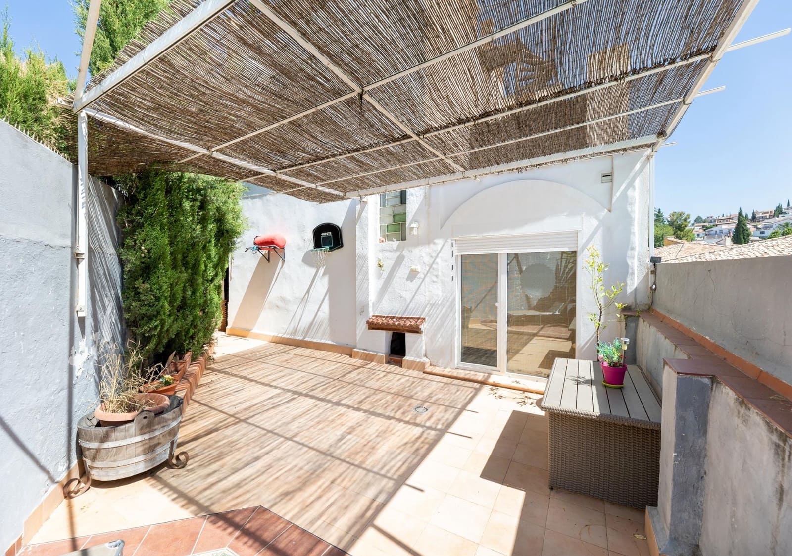 3 soverom Villa til salgs i Huetor Vega med svømmebasseng - € 369 000 (Ref: 9952815)