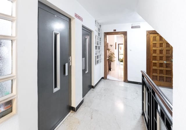 3 camera da letto Appartamento in vendita in Granada città - 275.000 € (Rif: 9954418)