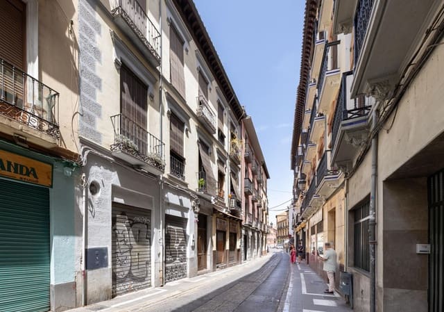9 soverom Leilighet til salgs i San Matías - Realejo, Granada by - € 1 280 000 (Ref: 9958150)