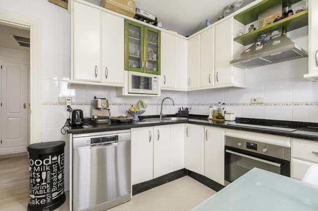 4 quarto Moradia em Banda para venda em Granada cidade com garagem - 630 000 € (Ref: 9958152)
