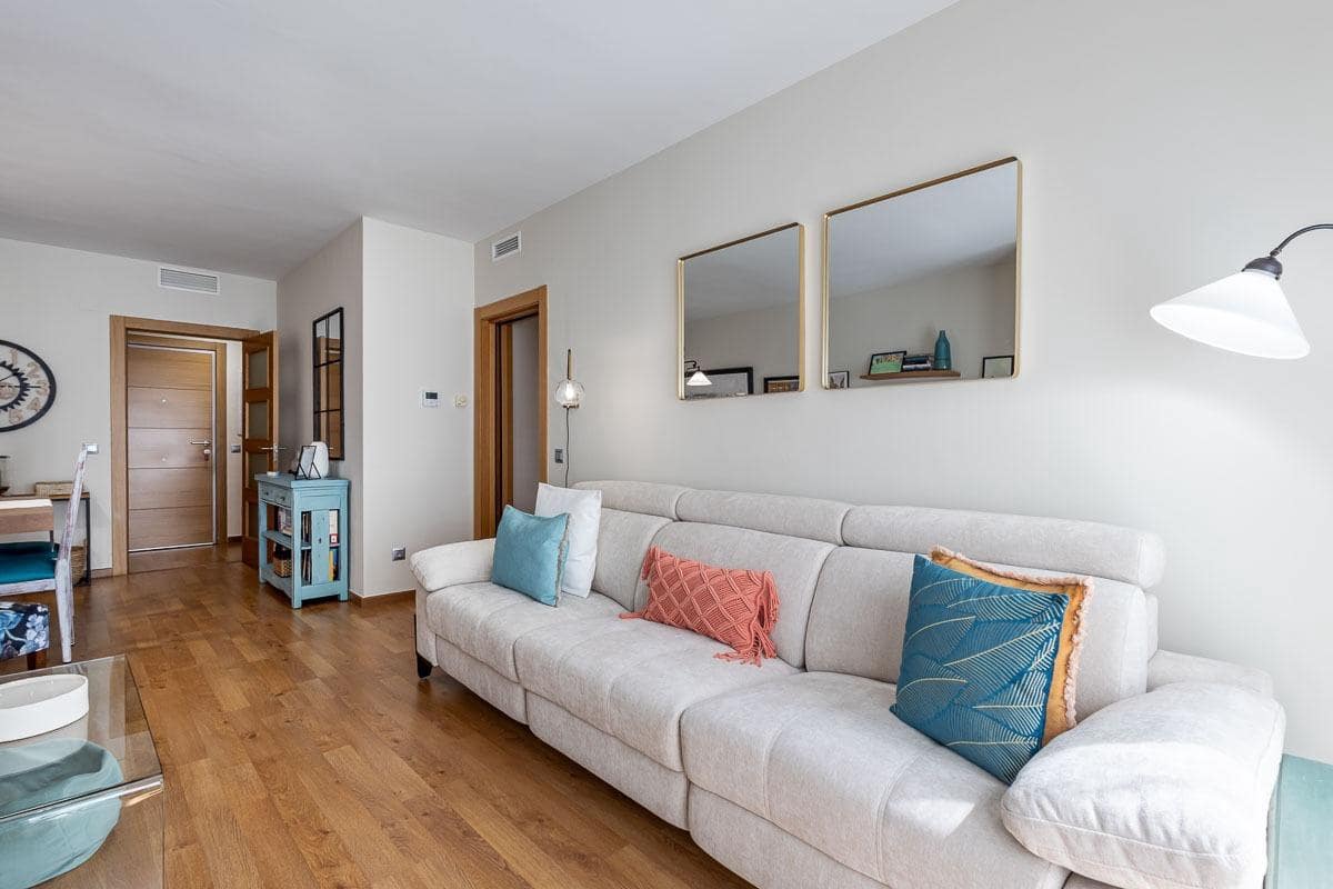 3 Zimmer Wohnung zu verkaufen in Granada Stadt mit Pool - 289.000 € (Ref: 9958153)