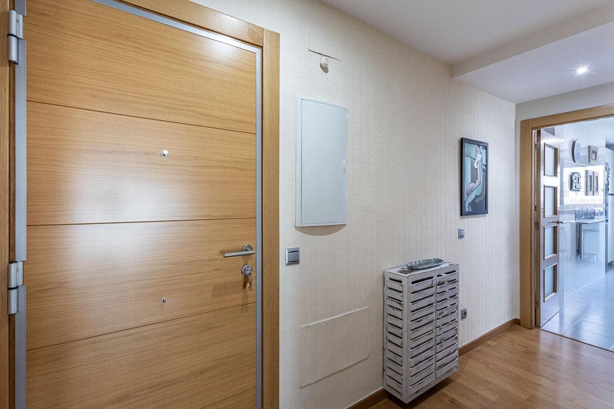 3 Zimmer Wohnung zu verkaufen in Granada Stadt mit Pool - 289.000 € (Ref: 9958153)