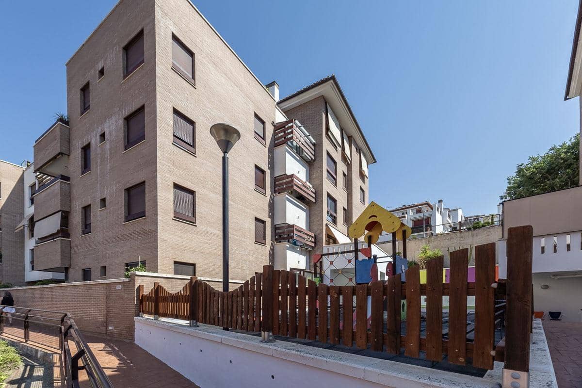 3 Zimmer Wohnung zu verkaufen in Granada Stadt mit Pool - 289.000 € (Ref: 9958153)