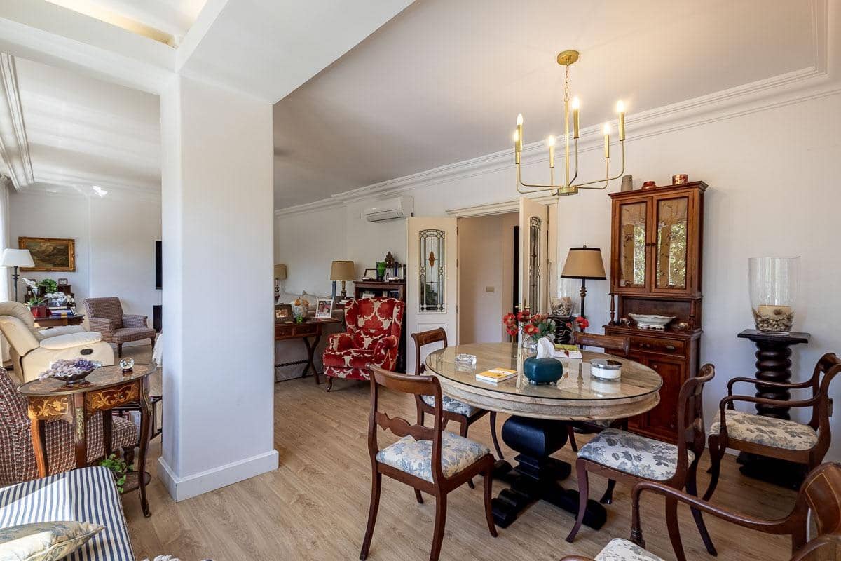Piso de 4 habitaciones en Granada ciudad en venta - 615.000 € (Ref: 9958155)