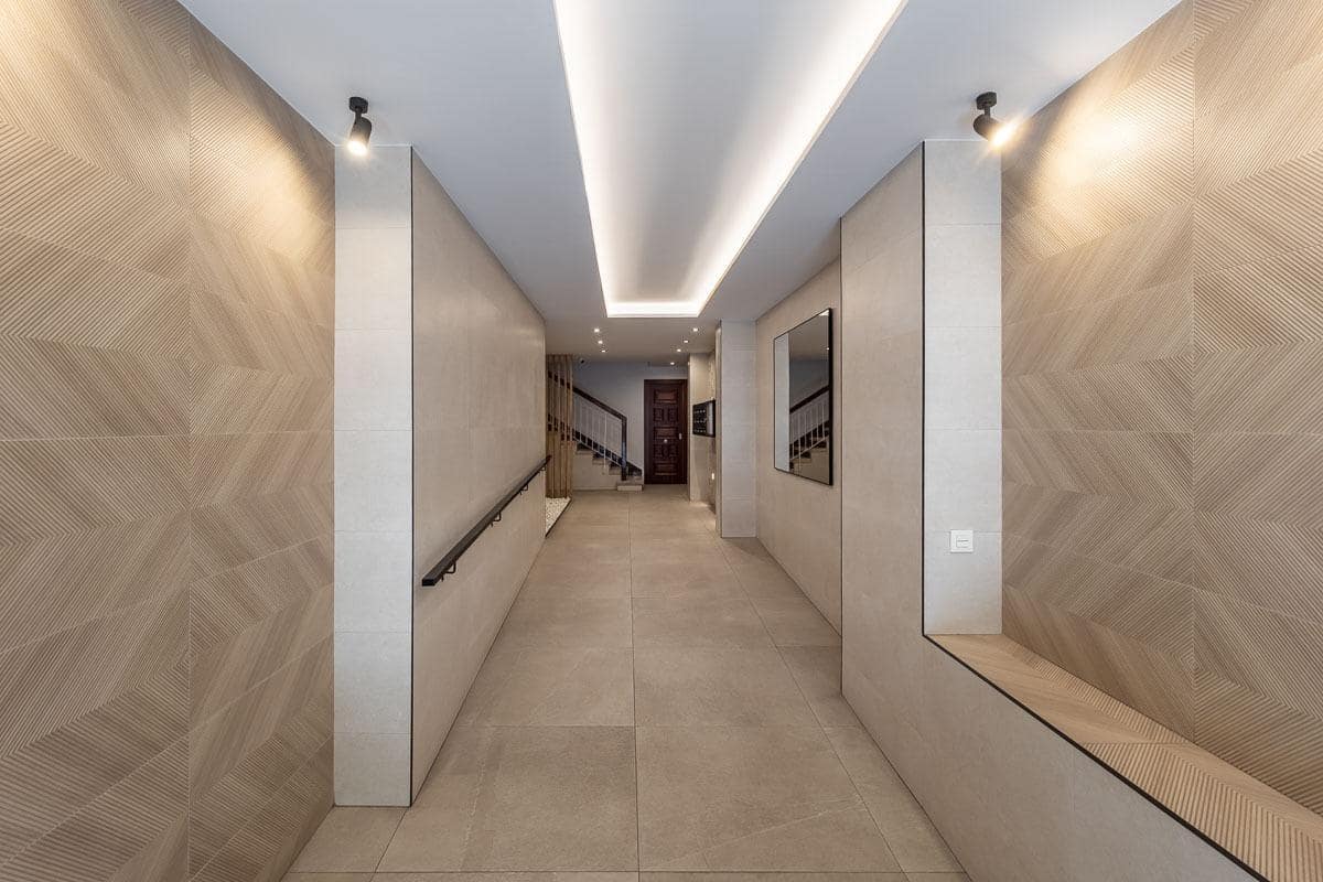 Piso de 4 habitaciones en Granada ciudad en venta - 615.000 € (Ref: 9958155)