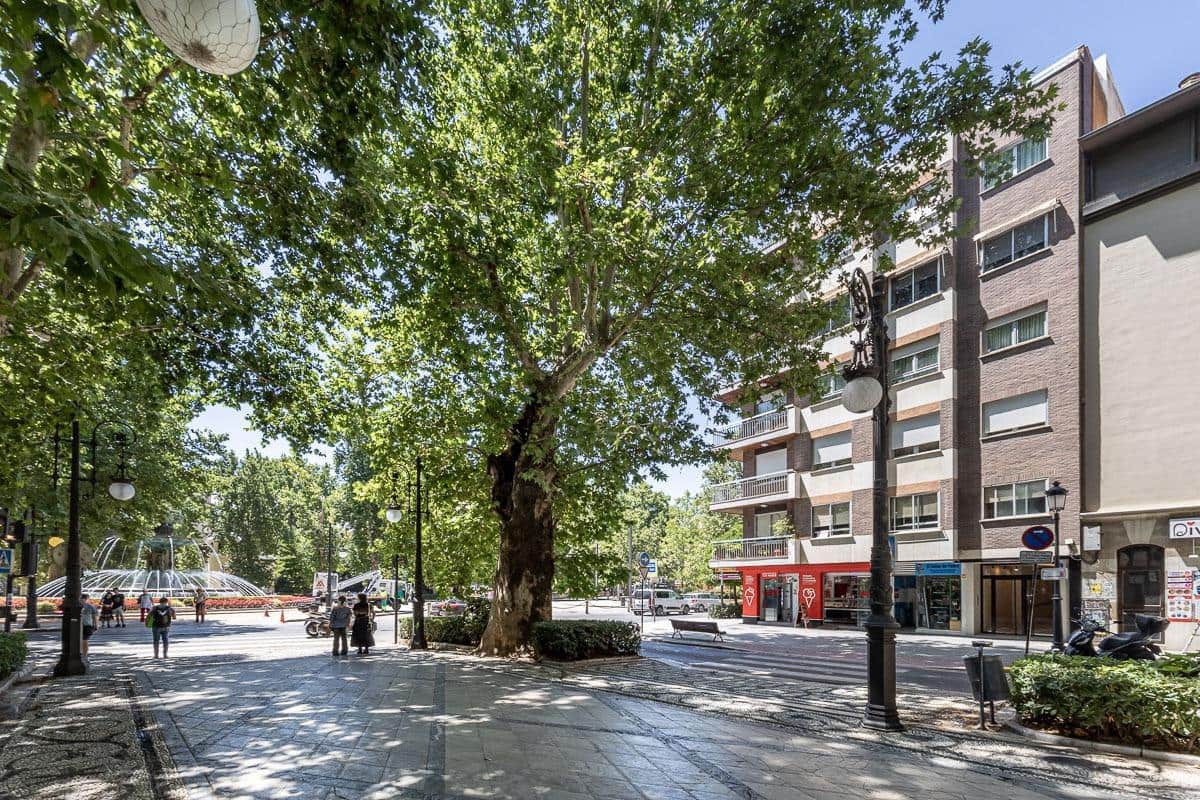Piso de 4 habitaciones en Granada ciudad en venta - 615.000 € (Ref: 9958155)